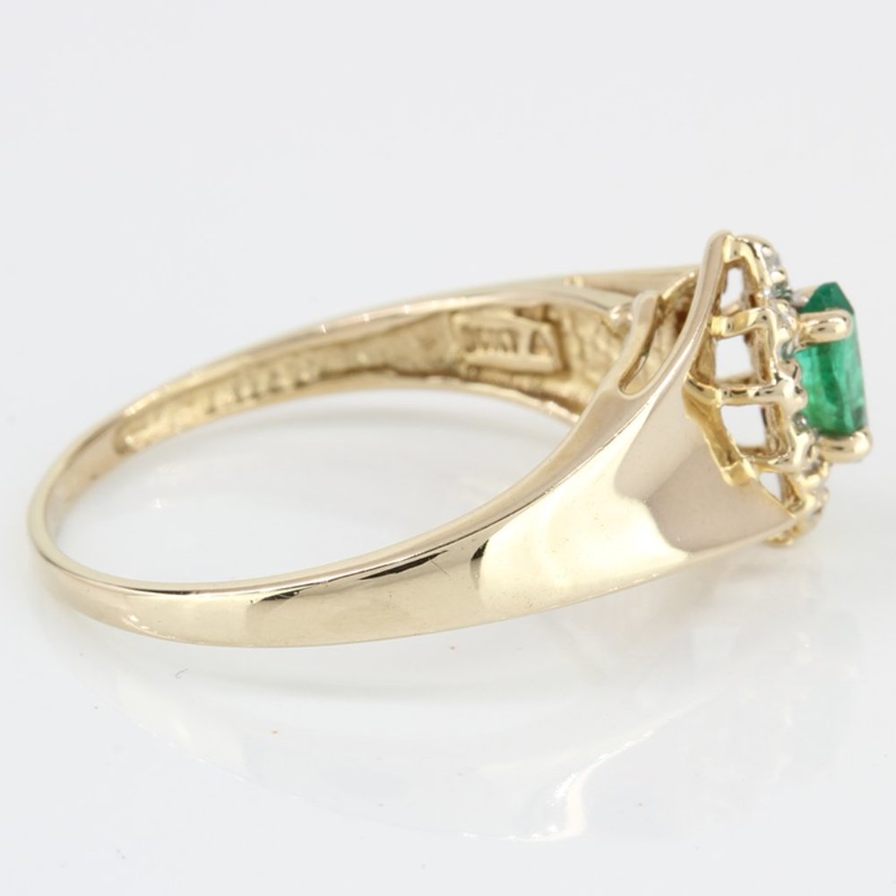 Vintage 10K Yellow Gold Emerald and Diamond Halo Anniversary Cocktail Band Ring - Picture 4 of 6